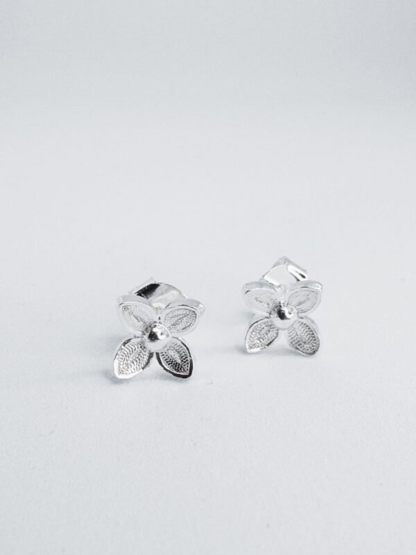 Aretes Kala