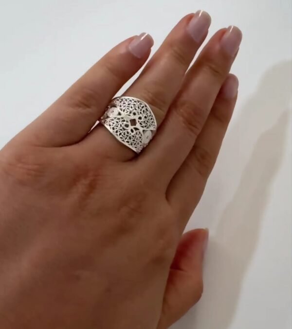 Anillo Dos Corazones - Image 3