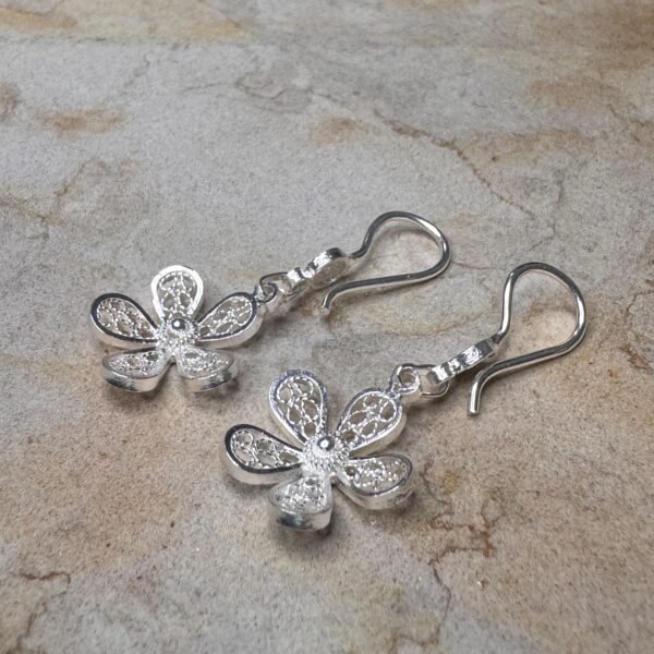 Aretes Largos Flor De Loto - Image 2