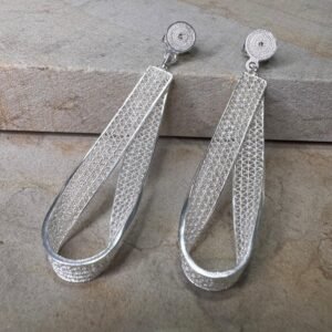 Aretes Lazo