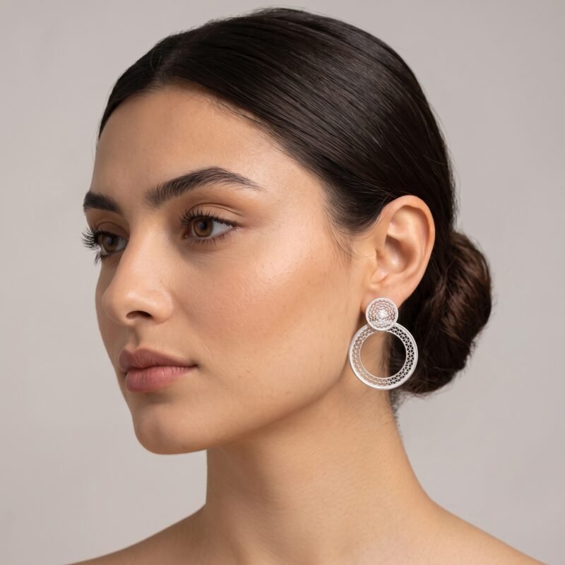 Alternative view of Aretes Febe