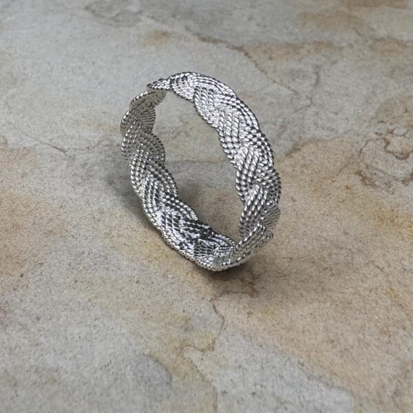 Anillo Trenza