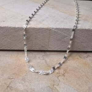 Cadena Xenia Mujer