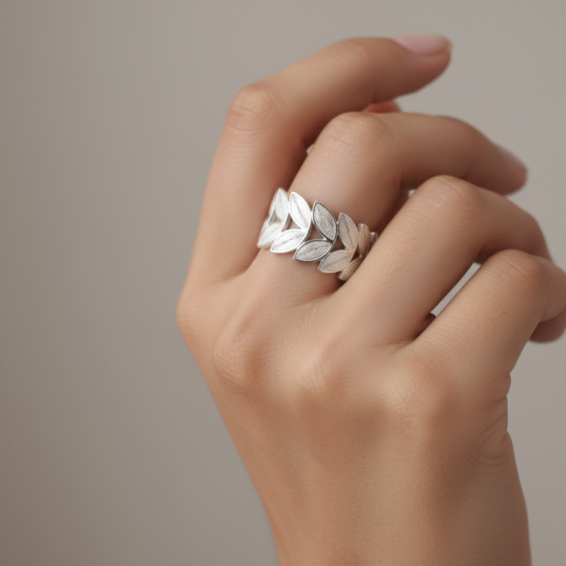 Alternative view of Anillo Lilac