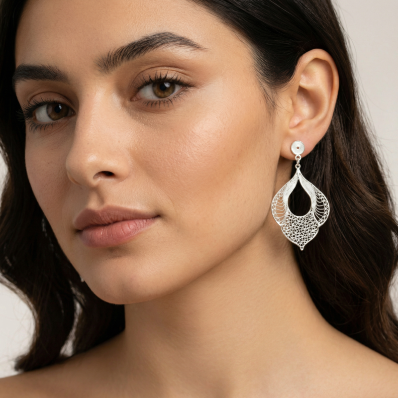 Alternative view of Aretes Hoja Seca