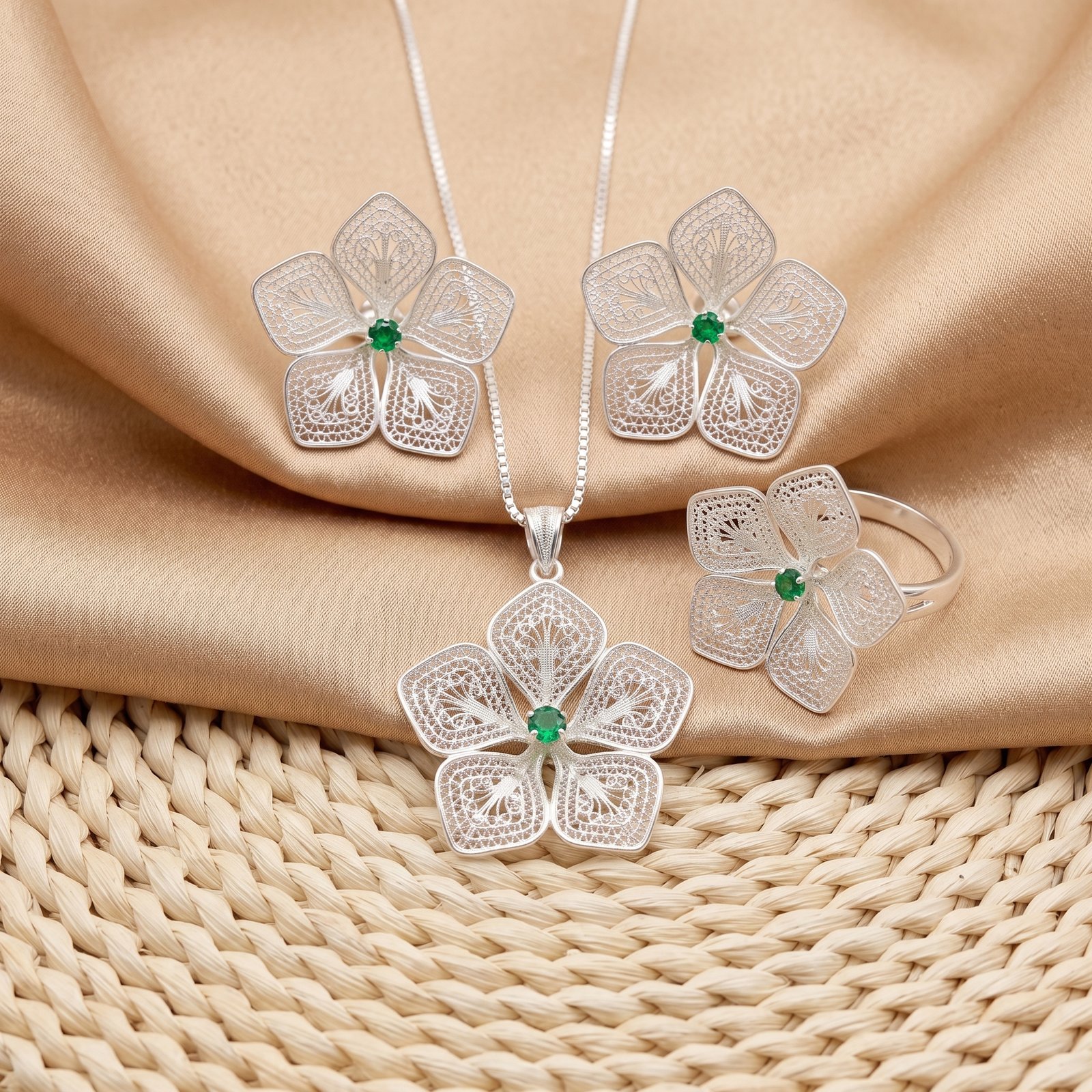 Colección Cápsula Eterna Primavera