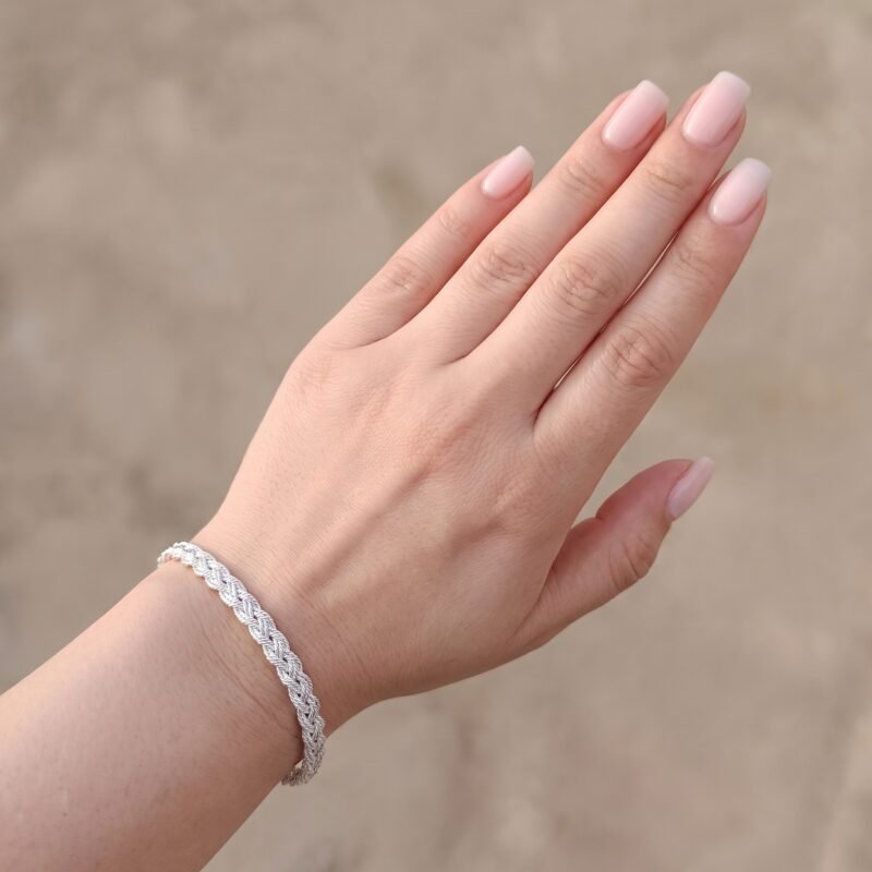 Alternative view of Pulsera Trenza